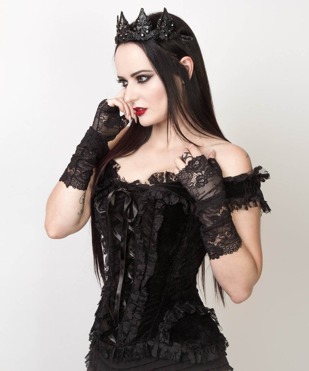 Dahnya Black Velvet Burlesque Corset